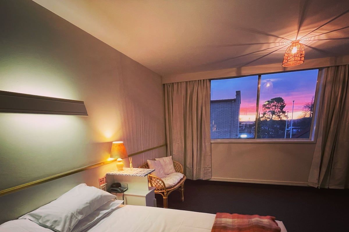 1 habitación, decoración personalizada, wifi gratis y ropa de cama