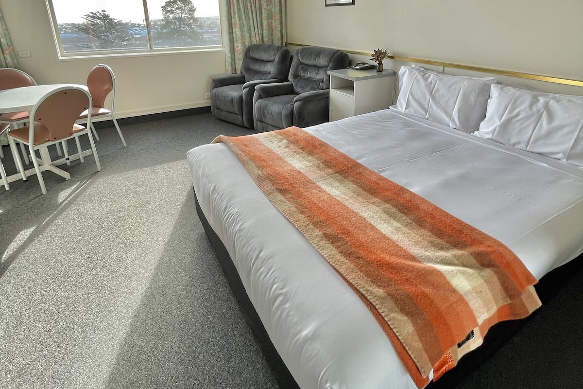 1 habitación, decoración personalizada, wifi gratis y ropa de cama