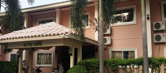 Narasiri Service Apartment