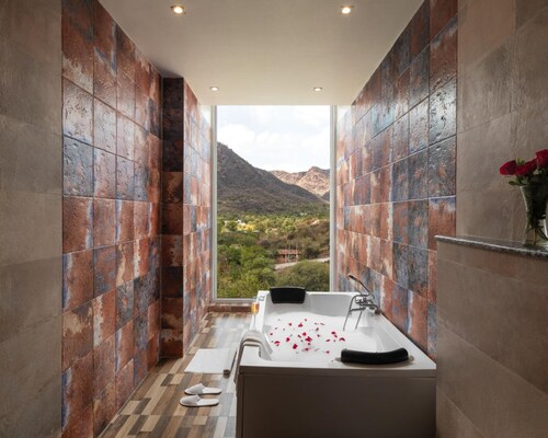 juSTa Luxe Sajjangarh Resort & Spa, Udaipur