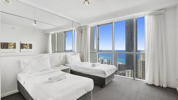 Apartamento, 3 quartos, 2 banheiros, vista para o oceano | Individualmente decorados, individualmente mobiliados