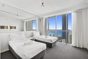 Apartment, 3 Bedrooms, 2 Bathrooms, Ocean View