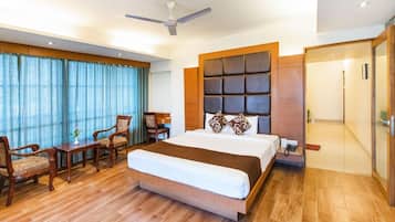 Suite Room | Premium bedding, individually decorated, individually furnished, desk