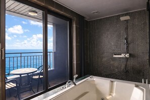 Premium Double Room, 1 Double Bed, Jetted Tub, Ocean View | Premium bedding, desk, laptop workspace, blackout drapes - Western Grace Hotel (Incheon)