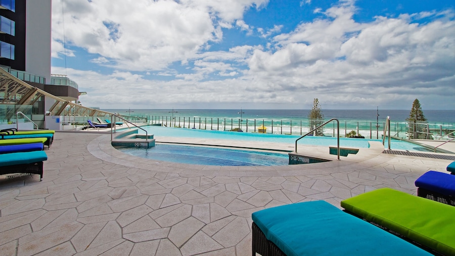 Soul on the Esplanade - HR Surfers Paradise