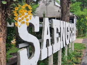 Front of property - Saengcha Farm Resort (Prachantakham)