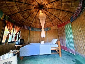 Tent | Hypo-allergenic bedding, blackout drapes, free WiFi - Saengcha Farm Resort (Prachantakham)