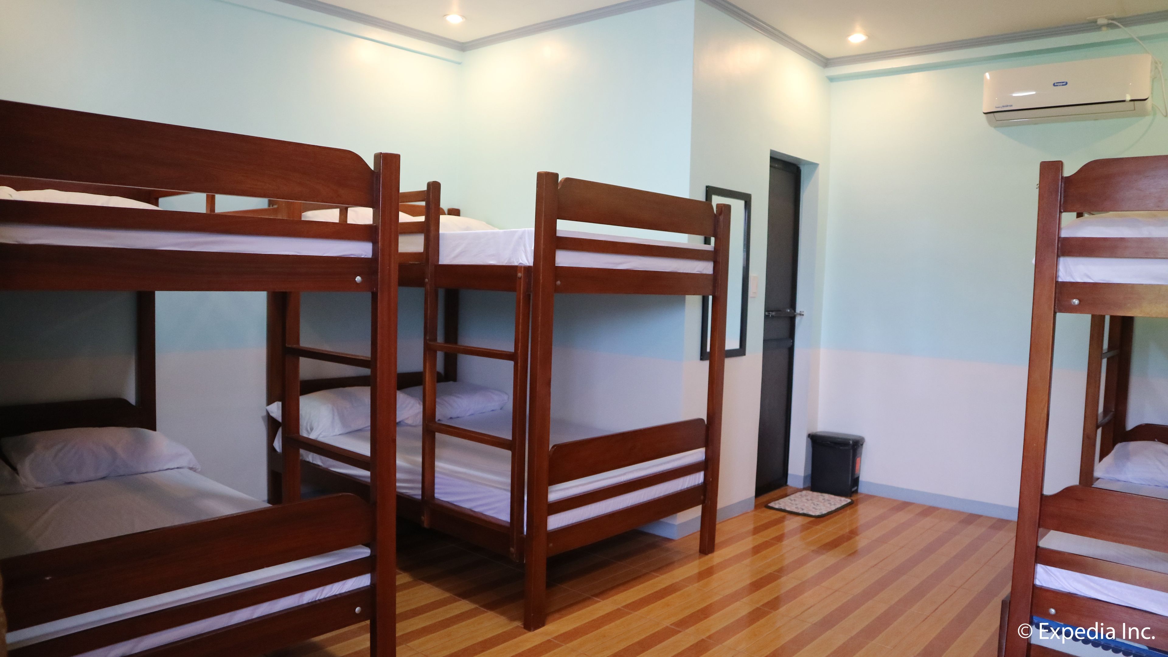 Phòng dành cho gia đình | Bàn, truy cập Internet không dây miễn phí, bộ trải giường 