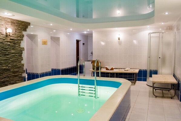 Indoor pool - Hotel Atal (Cheboksary)