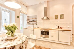 Classic Apartment, 1 Bedroom, Mezzanine (14 Zacisze Street I) | Private kitchen