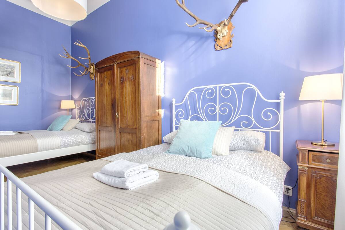 Classic Apartment, 1 Bedroom, Kitchenette, City View (15 Lobzowska Street III)