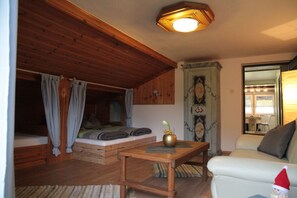 Apartment, Non Smoking, Mountain View (1 Adler) | Living area | Flat-screen TV