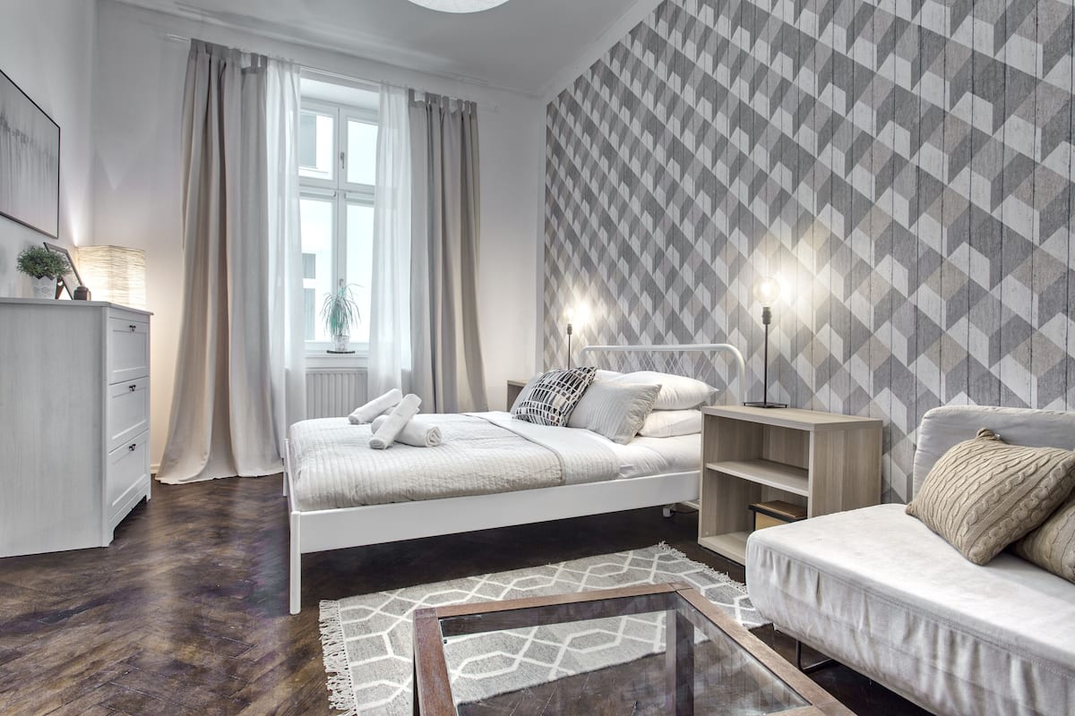 Apartemen Kota, 2 kamar tidur, dapur (5 Zygmunta Augusta Street) | Seprai antialergi, setrika/meja setrika, dan Wi-Fi gratis