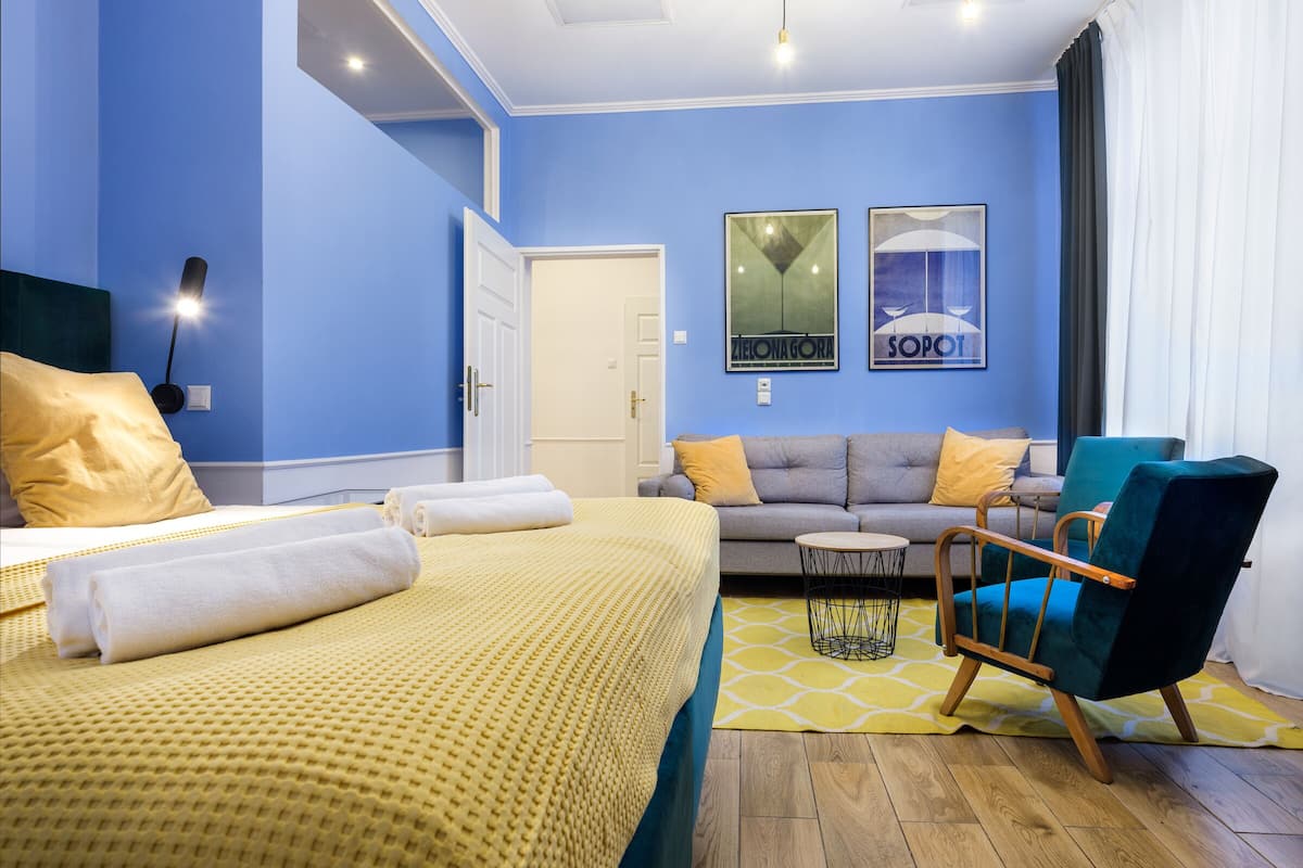 Apartemen Comfort, 2 kamar tidur, 2 kamar mandi (22 Swietego Sebastiana Street) | Seprai antialergi, setrika/meja setrika, dan Wi-Fi gratis