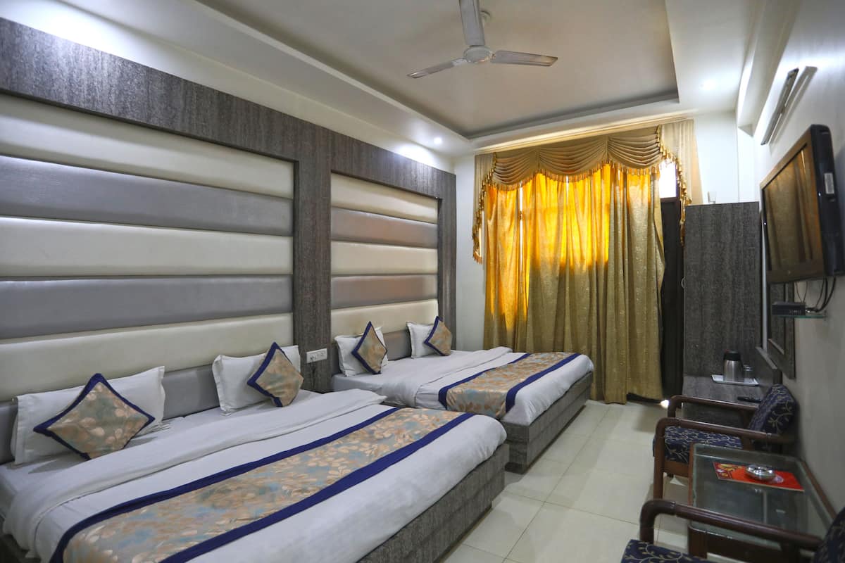 Family Quadruple Room | Peti besi dalam bilik, langsir/tirai gelap terus, kalis bunyi