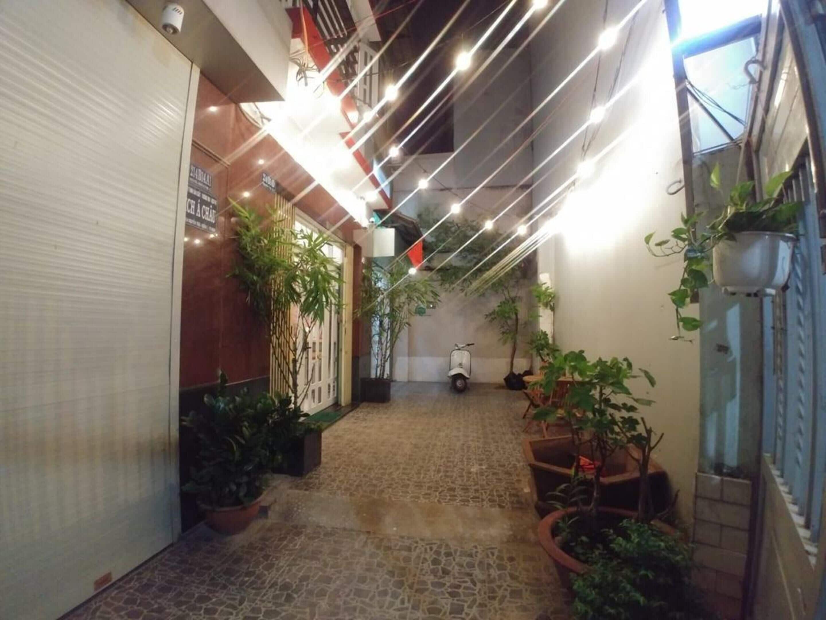 Photo - HOSTIE SAIGON [WANDERLUST Home]