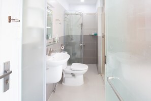 Bathroom - Hostie Saigon Wanderlust Home (Ho Chi Minh City)