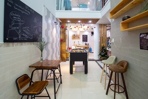 Lobby sitting area - Hostie Saigon Wanderlust Home (Ho Chi Minh City)