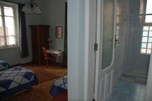 Desk, free WiFi - B&B CasettAzzurri (Reggio Calabria)