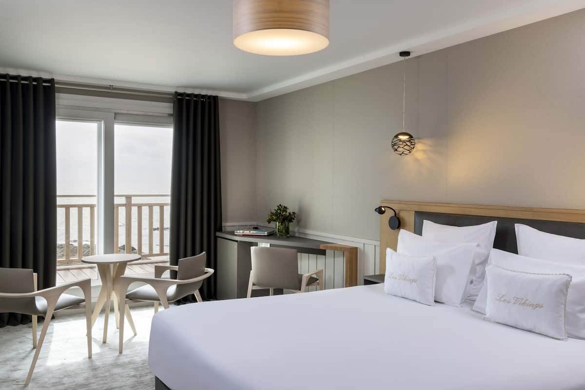 Peralatan tempat tidur premium, tilam berlapik, bar mini