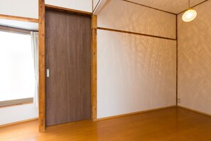 獨棟房屋 (Private) | 2 間臥室、免費無線上網、床單