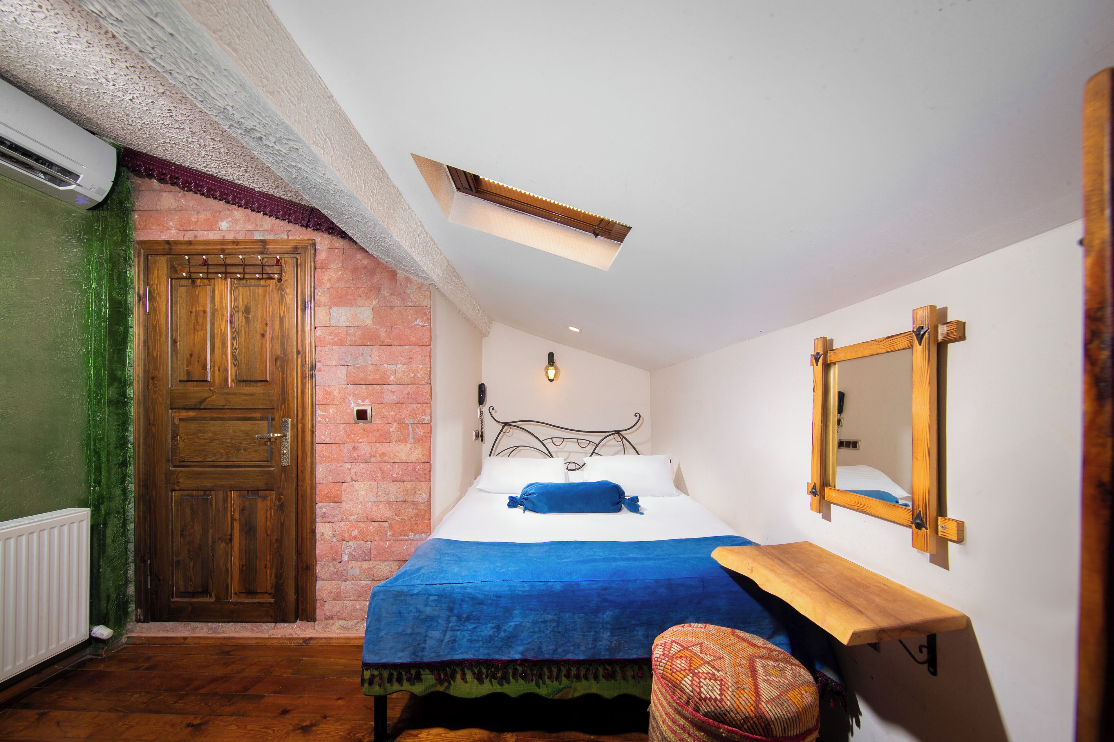 aravan standard roof floor  room | premium bedding, down duvets, minibar, in-room safe