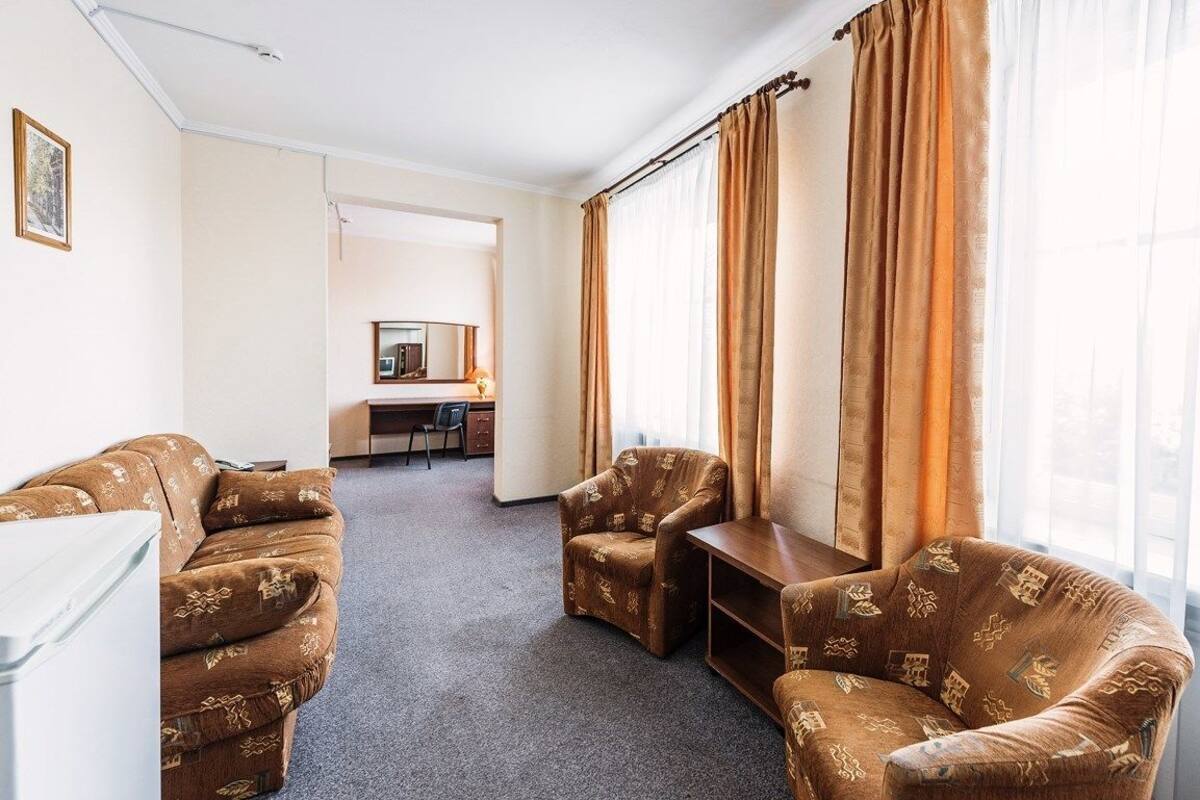 Suíte | Roupas de cama premium, cofres nos quartos, escrivaninha