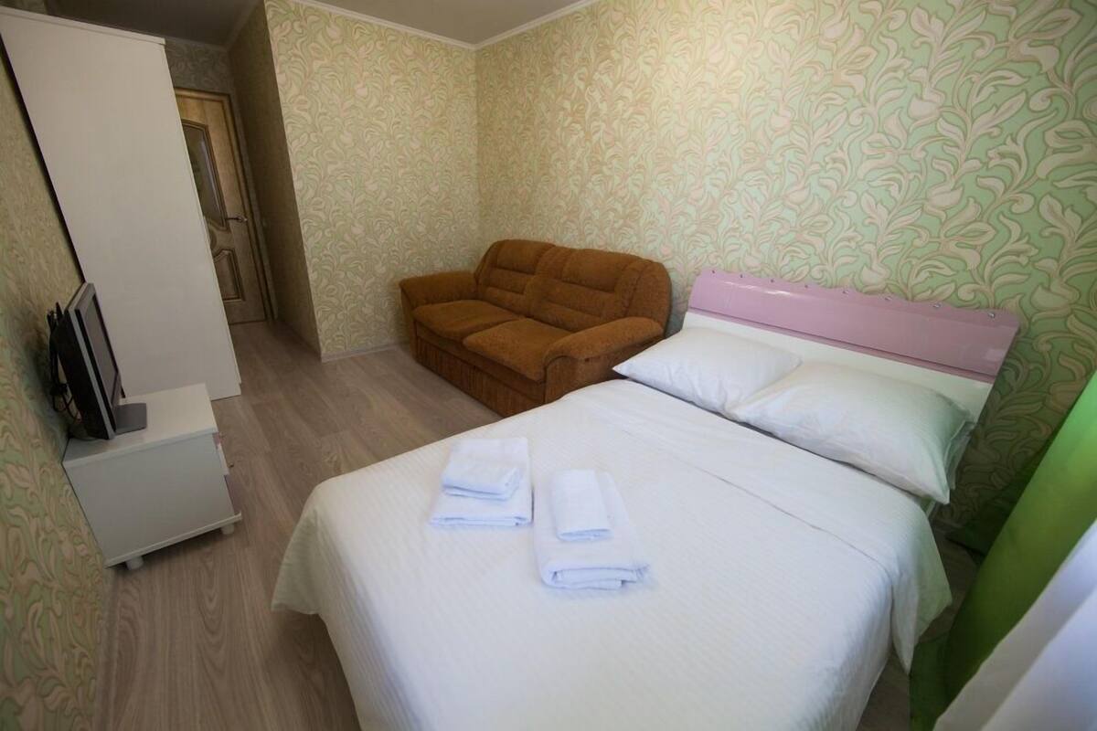 Estúdio | Roupas de cama premium, cofres nos quartos, escrivaninha