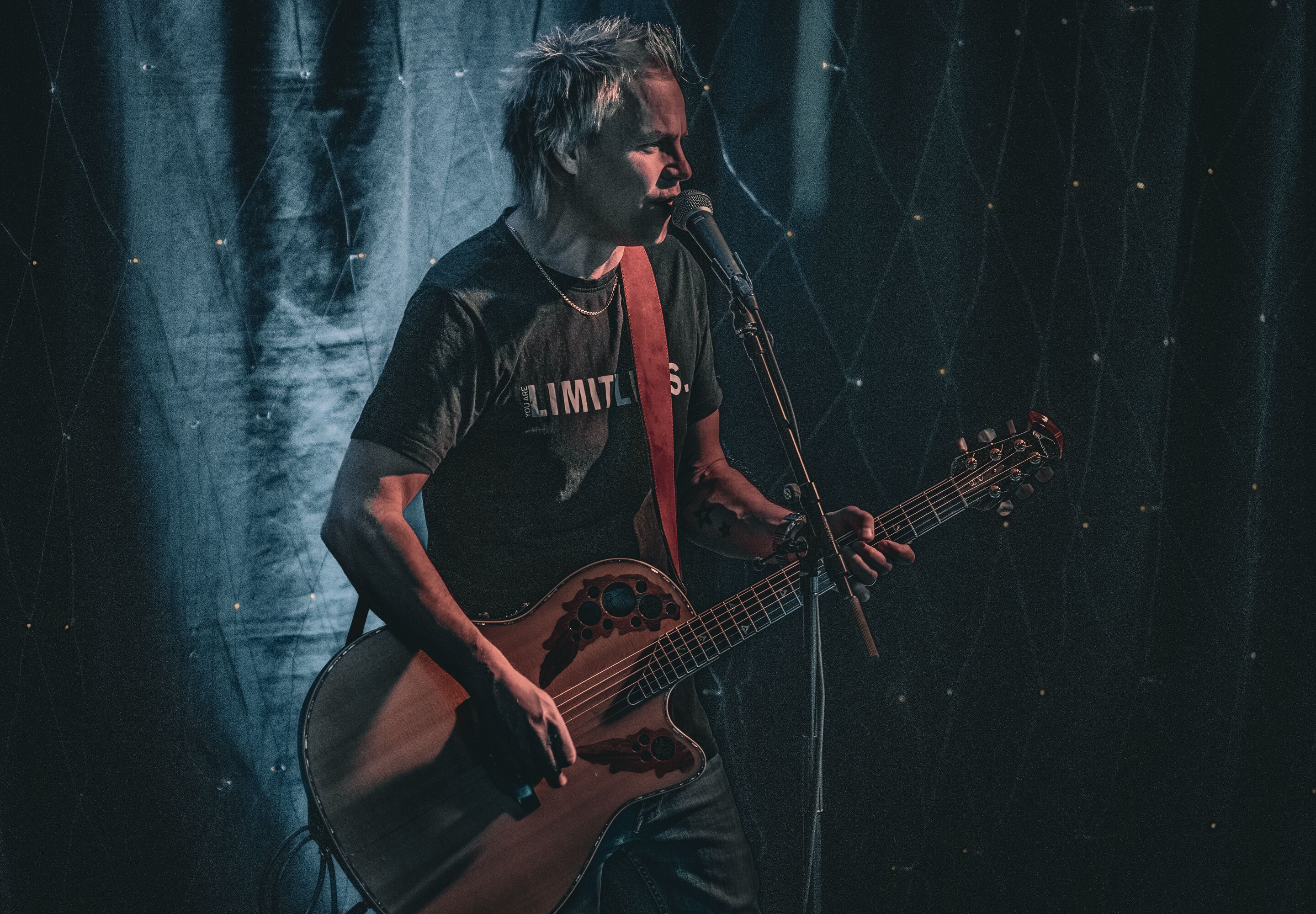 lunch and dinner served