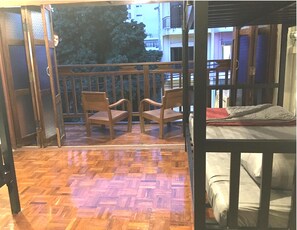 Comfort Quadruple Room, Women only, City View | Soundproofing, free WiFi, bed sheets - Bee Friend Hostel (Chiang Mai)
