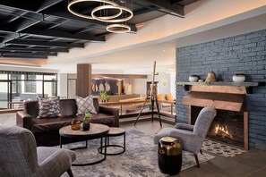Lobby sitting area - Premier Resort Cutty Sark (Scottburgh)