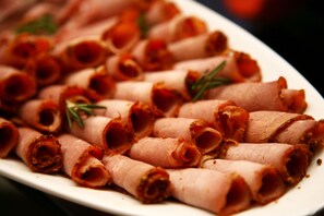 Daily buffet breakfast (ZAR 215 per person)