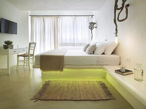 Habitación doble superior, 1 cama Queen size | Caja de seguridad en la habitación, cortinas blackout y wifi gratis