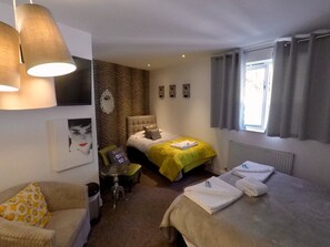 Chambre Double Supérieure, salle de bains attenante