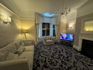 Lounge - The Winchmore Hotel (Llandudno)