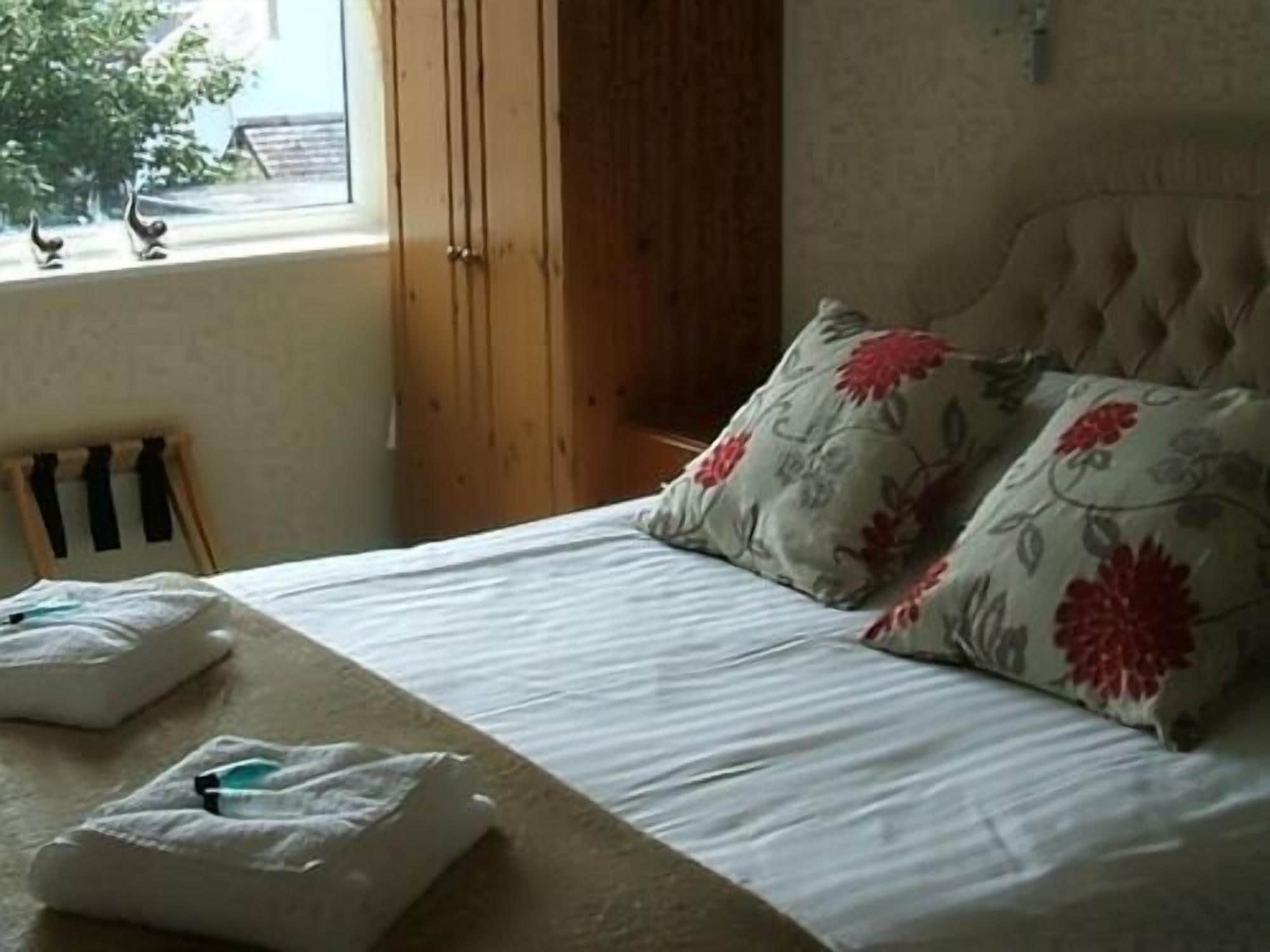 Classic Double Room, Sea View | Bed sheets