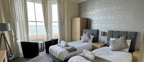 Chambre « Premier » avec lits jumeaux, vue mer