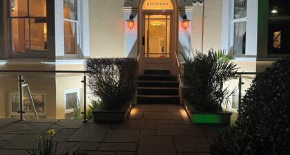 The Winchmore Hotel