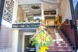 Property entrance - Maika Hotel (Nha Trang)