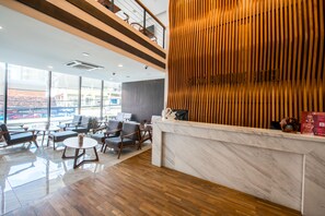 Lobby sitting area - Sim Boutique Hotel (Phnom Penh)