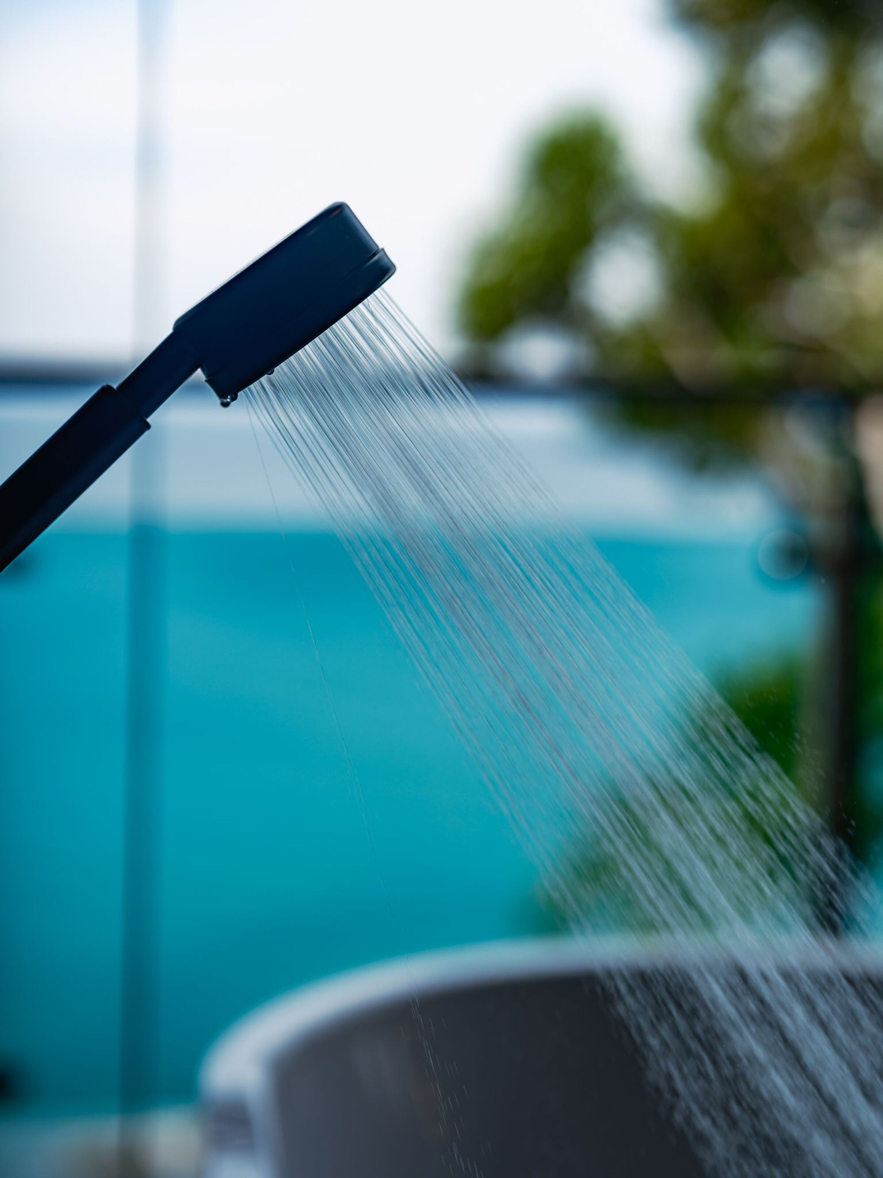 grand deluxe suite ocean view | hand-held showerhead