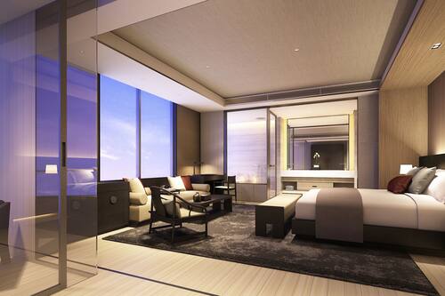 Deluxe Room with River View | In-room safe, desk, blackout curtains, iron/ironing board