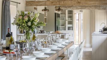 Cottage Exclusif, salle de bains privée (The Cowsheds - Sleeps 17) | Restauration