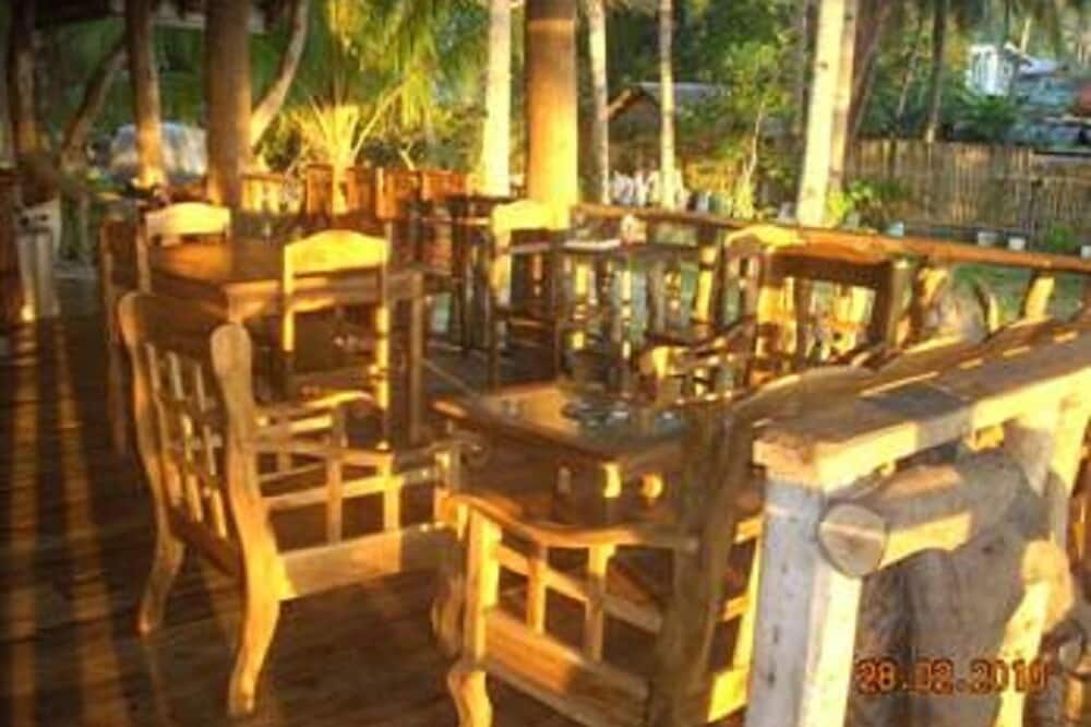 Algen's Dive Resort