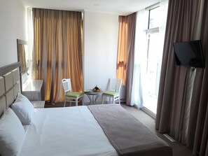 Deluxe Room, Balcony | Minibar, iron/ironing board, free WiFi, bed sheets