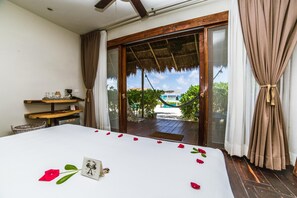 Desk, iron/ironing board, free WiFi - My Way Boutique Hotel (Atakum)