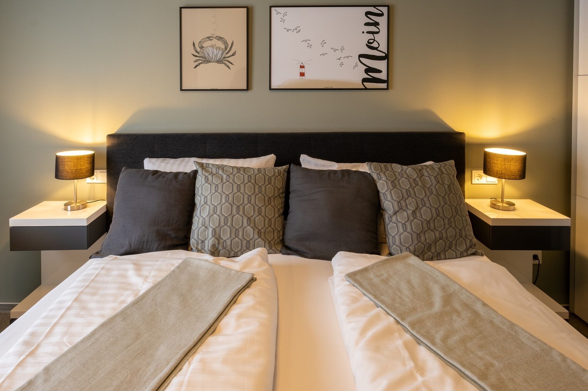 comfort double room | hypo-allergenic bedding, desk, soundproofing, free wifi