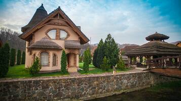 Casa de campo familiar ( №1 ) | 1 dormitorio, ropa de cama de alta calidad, sistema de insonorización