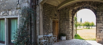 Castrum di Serravalle