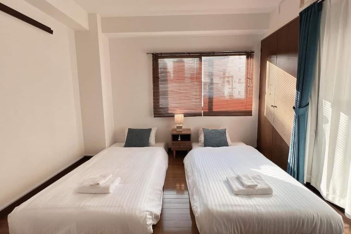 Apartamento, 1 quarto ( 401 ) | 2 quartos, escrivaninha, ferros/tábuas de passar roupa